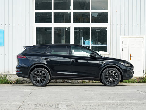 2025 BYD Tang DM-i Image 7